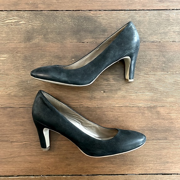 Ecco Shoes - Ecco Nubuck Pump